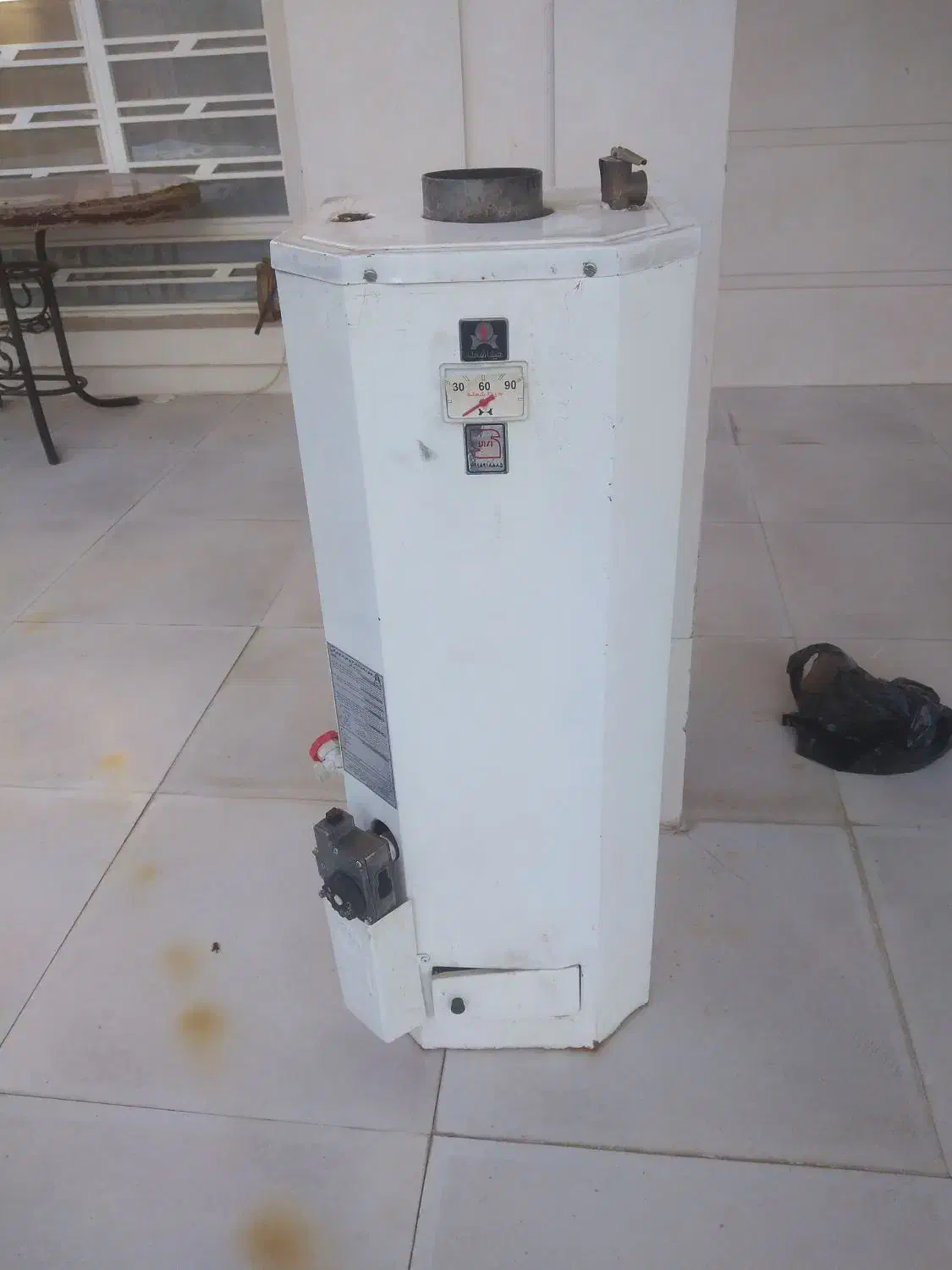 آبگرمکن دیواری|آبگرمکن، پکیج، شوفاژ|کازرون, |دیوار