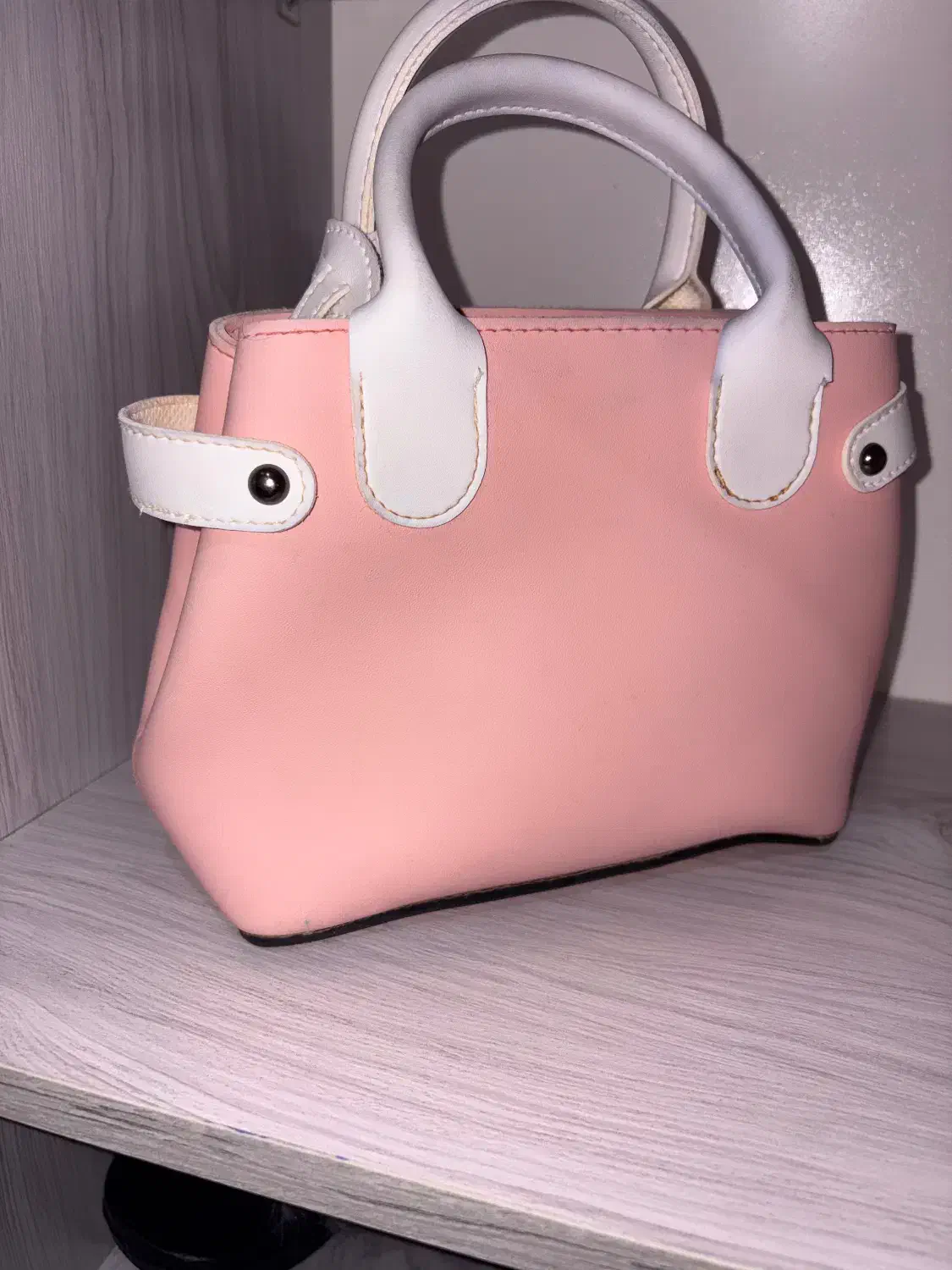 کیف دستی|کیف، کفش، کمربند|قم, دانش|دیوار