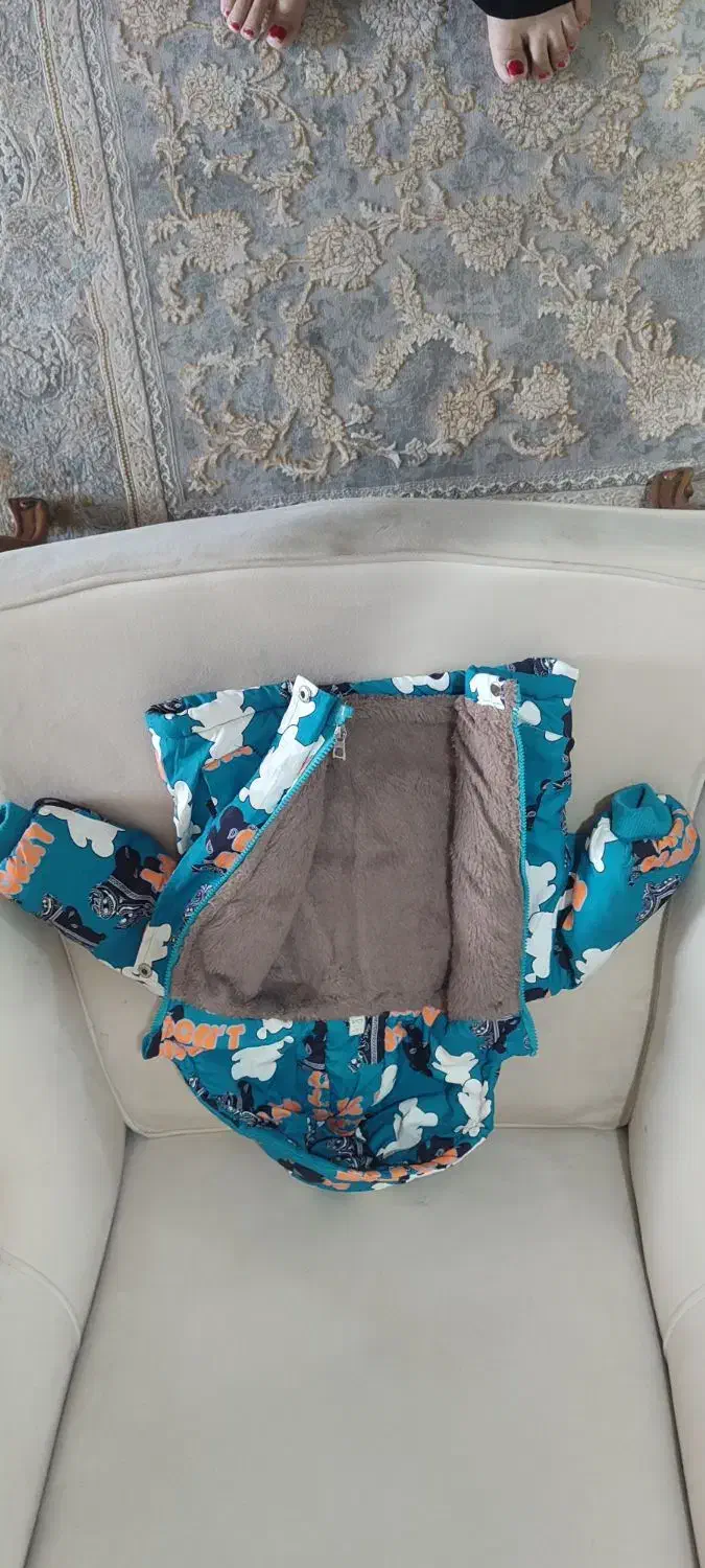 کاپشن|کفش و لباس بچه|رباط‌کریم, نصیرشهر|دیوار