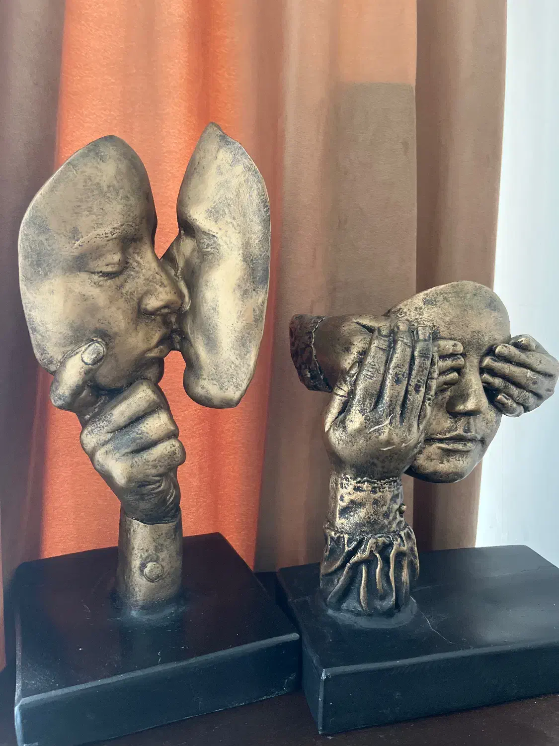 مجسمه|مجسمه، تندیس، ماکت|بروجرد, |دیوار