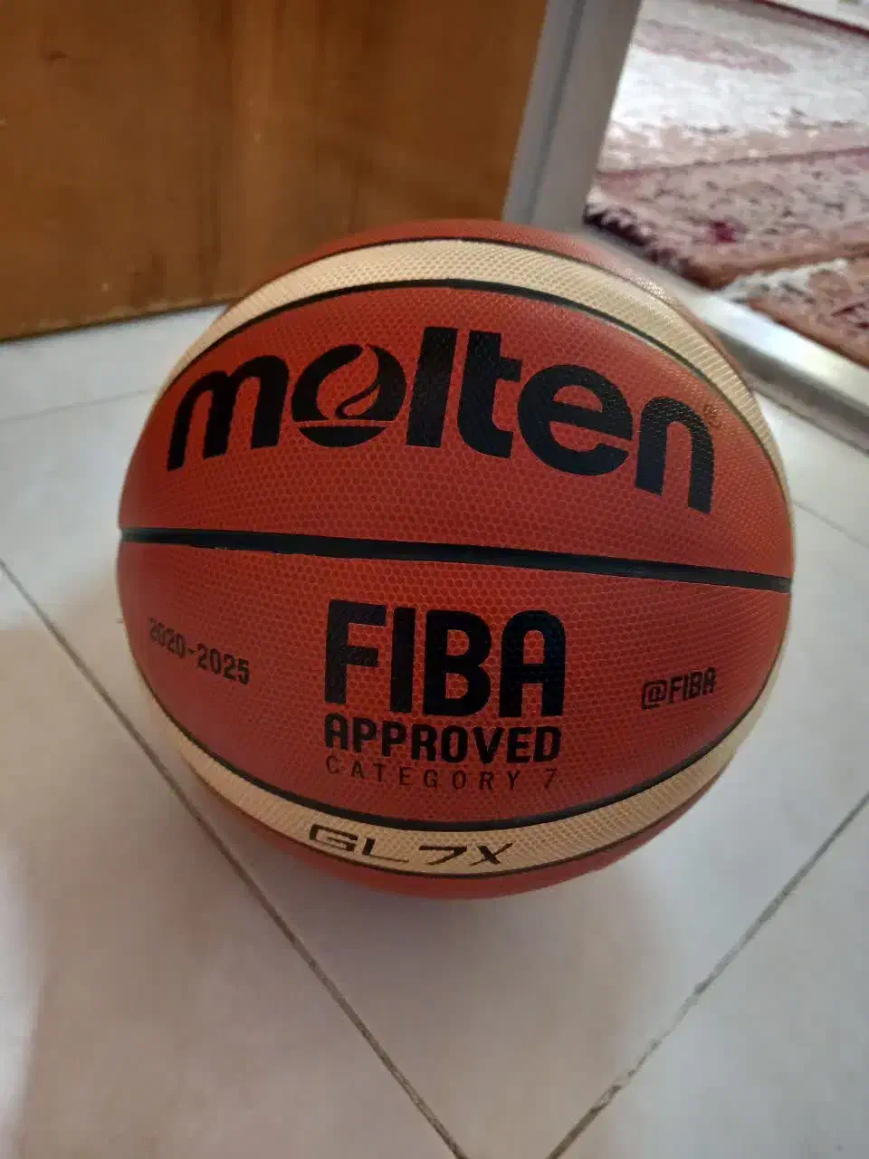 توپ و کفش بسکتبال (توپ نو) (کفش درحد نو)|ورزش‌های توپی|سمنان, |دیوار