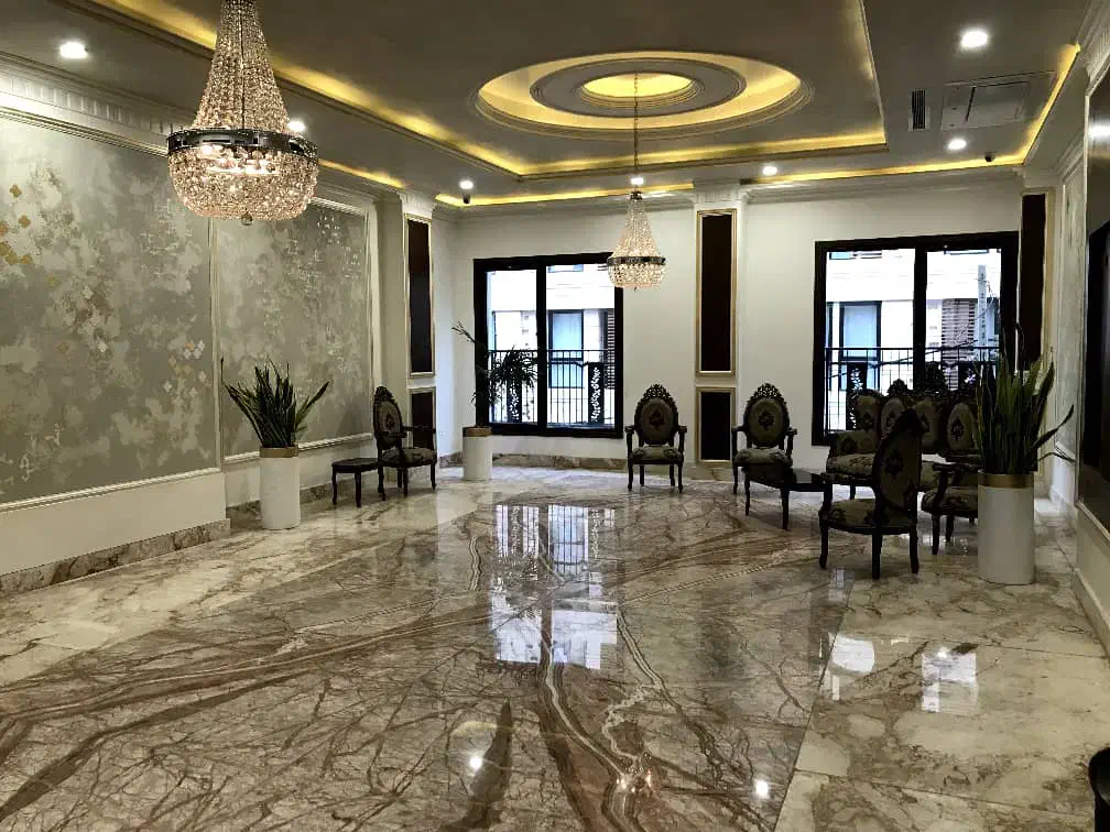 ۱۴۰متر هر۲خواب مستر خیابان دربار(شمال کاخ)