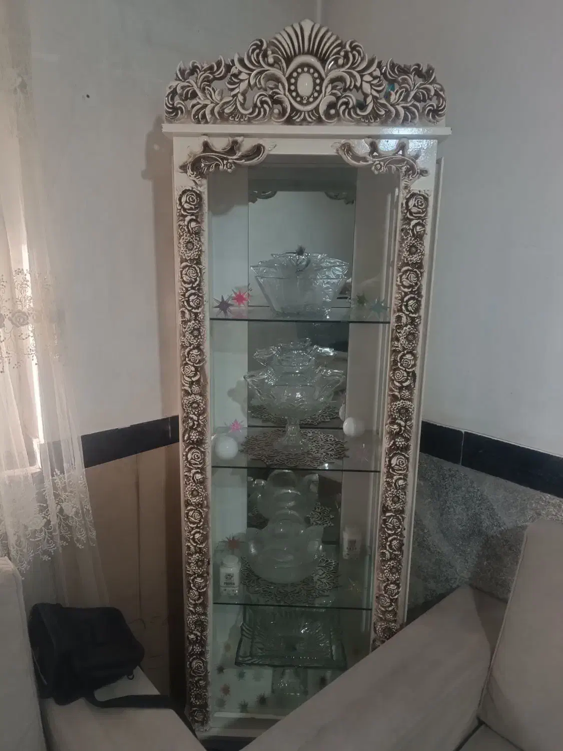 ساعت ایستاده و بوفه|بوفه، ویترین، کنسول|همدان, |دیوار