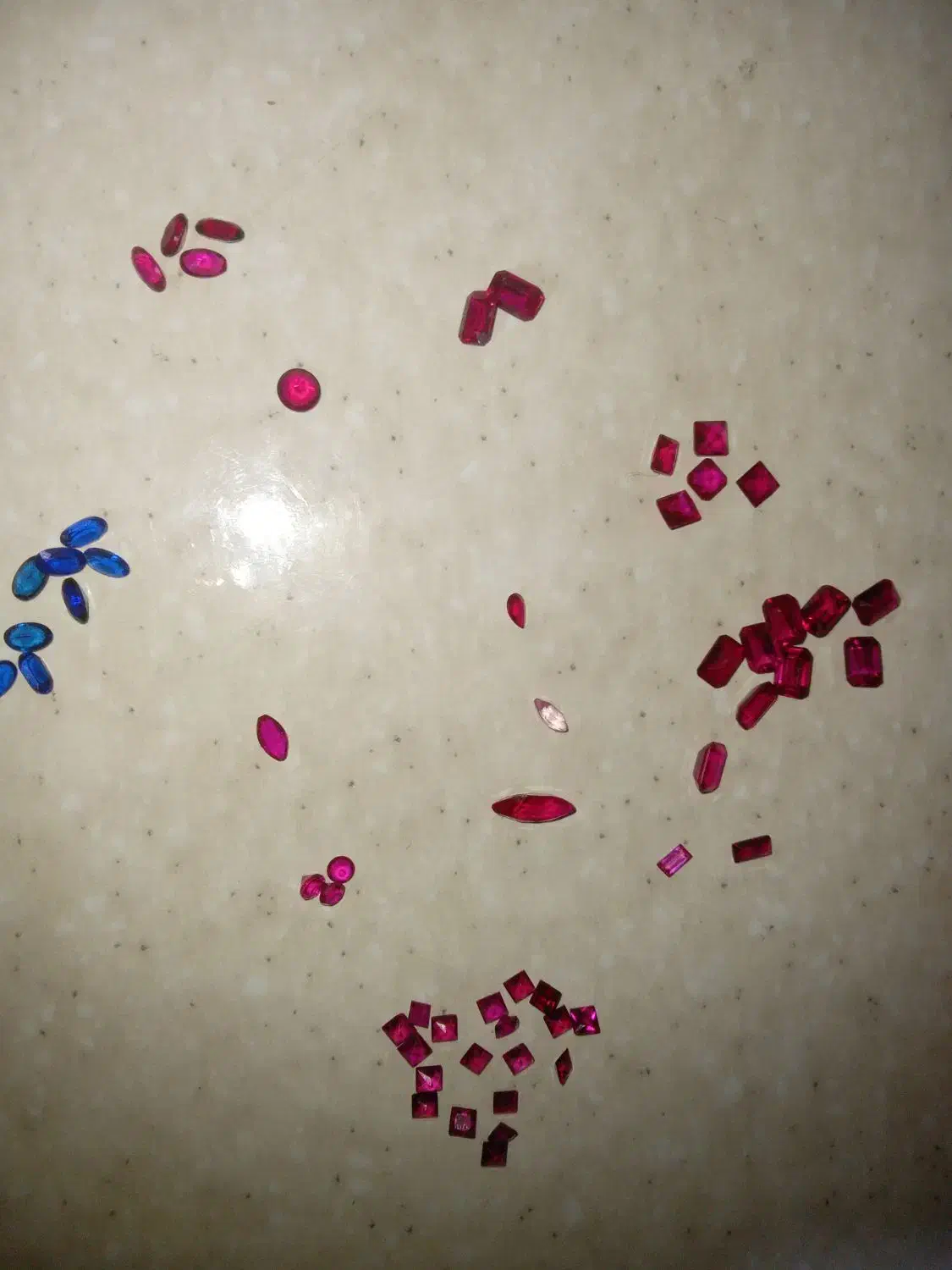 مخراج کاری سنگ یاقوت مناسب انگشتر و جواهرات|جواهرات|ورامین, ورامین|دیوار