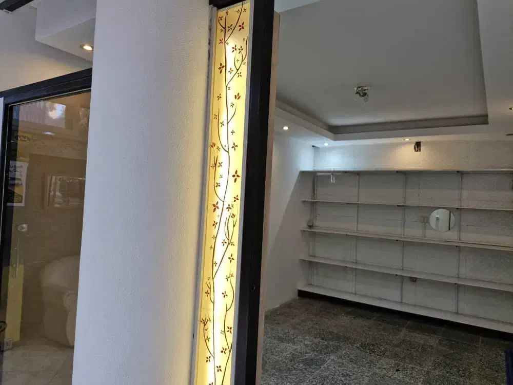 اجاره مغازه ۱۷ متری در بهارستان|اجارهٔ مغازه و غرفه|اصفهان, بهارستان|دیوار