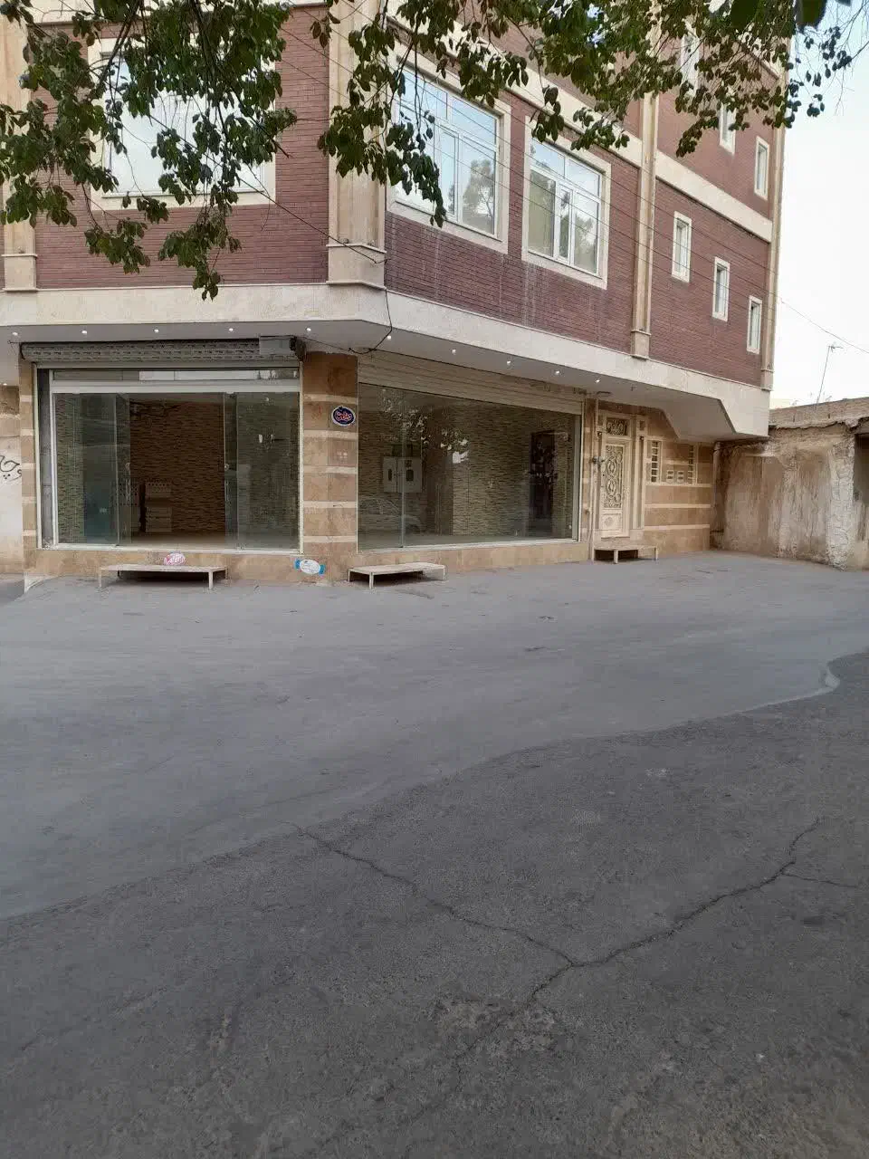 مغازه تجاری خ امام بلوار زینبیه|اجارهٔ مغازه و غرفه|قم, پشت انبار نفت|دیوار