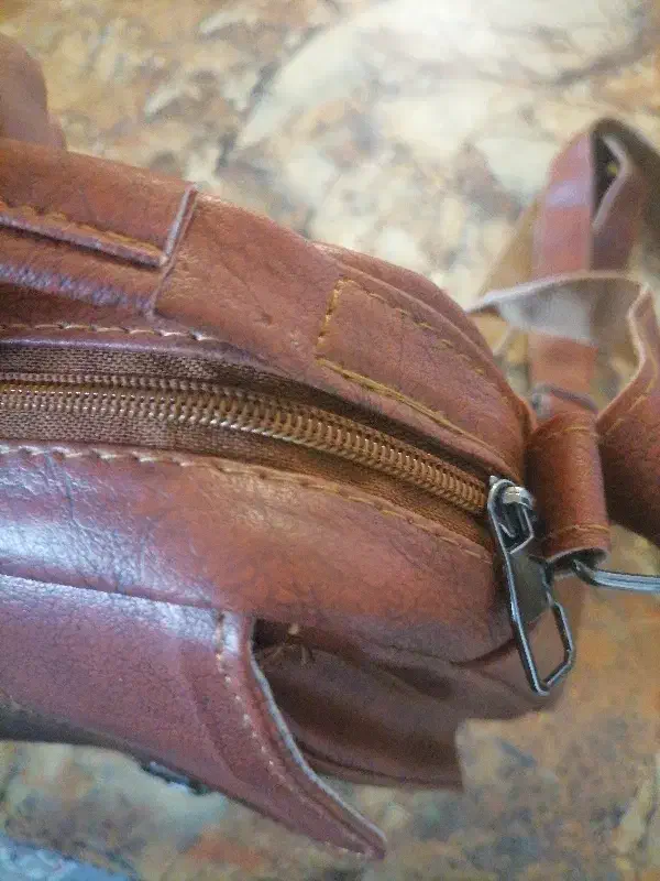 کیف دوشی|کیف، کفش، کمربند|نجف‌آباد, جامی|دیوار