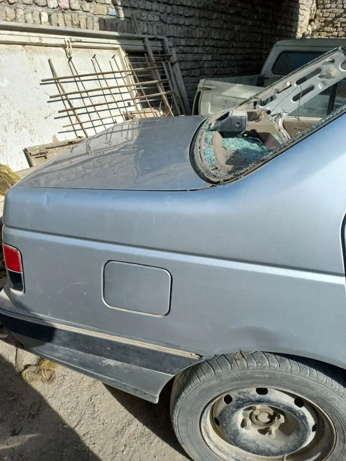 بدنه پژو ۴۰۵ در و گلگیرو شاسی عقب و جلو|قطعات یدکی و لوازم جانبی|مشهد, سپاد|دیوار