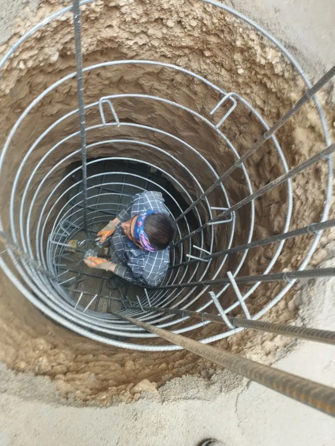 آرماتوربندی و قالب بندی مطمئن بجنورد  سریع  ارزان|خدمات پیشه و مهارت|بجنورد, |دیوار