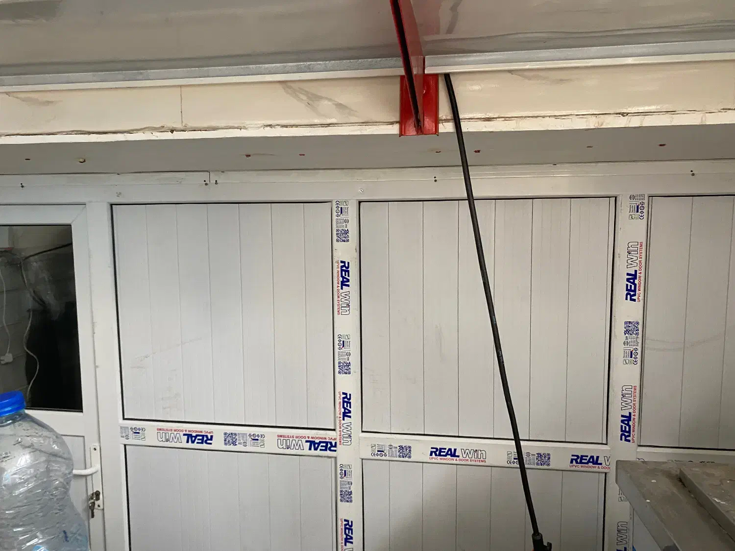 درب و پنجره سازی|خدمات پیشه و مهارت|پیشوا, |دیوار