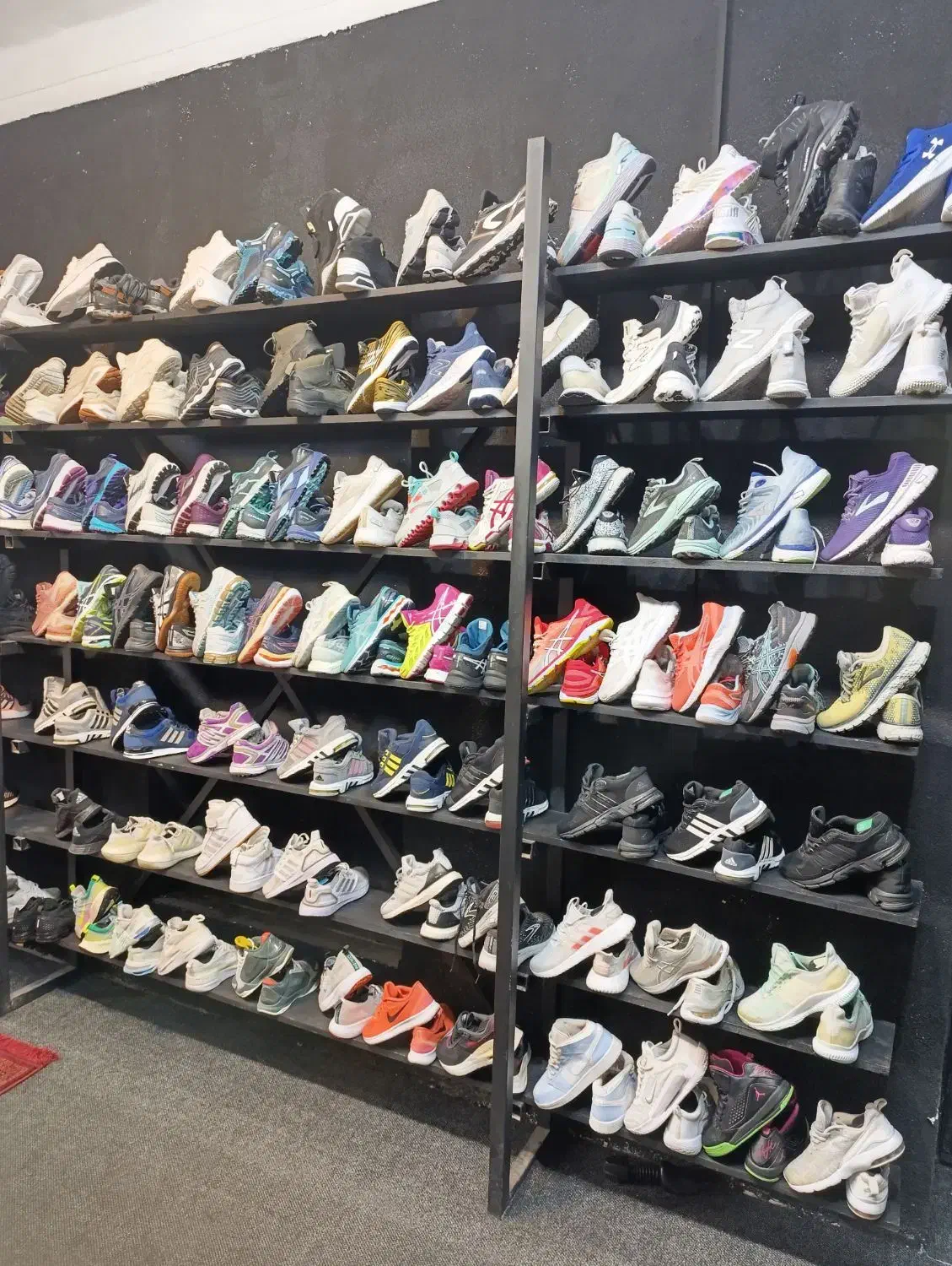 کتونی تاناکورا اورجینال استوک کم کارکرد در حد نو|کیف، کفش، کمربند|تهران, نارمک|دیوار