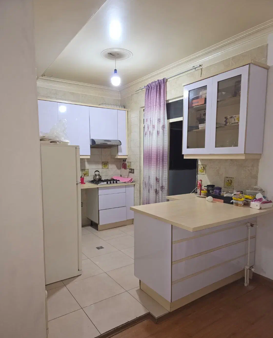 رهن کامل واحد ۵۲ متری همیلا با دو حیاط ۴۰ متری