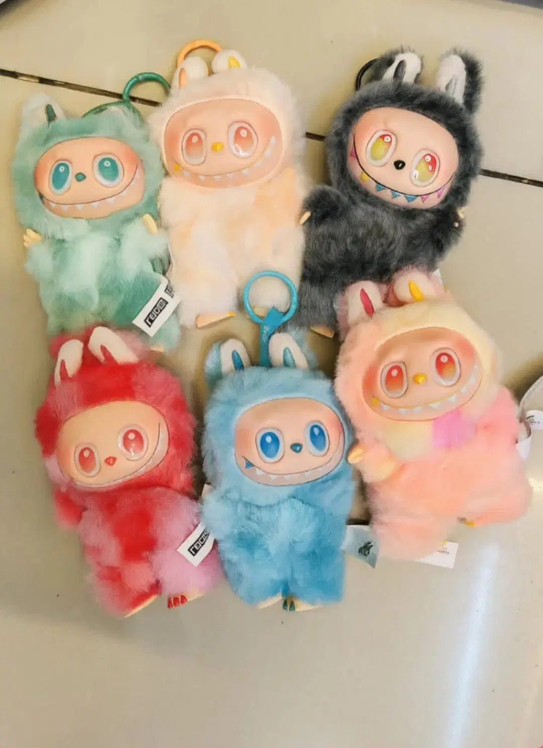 عروسک لبوبو|اسباب‌‌بازی|قیدار, |دیوار