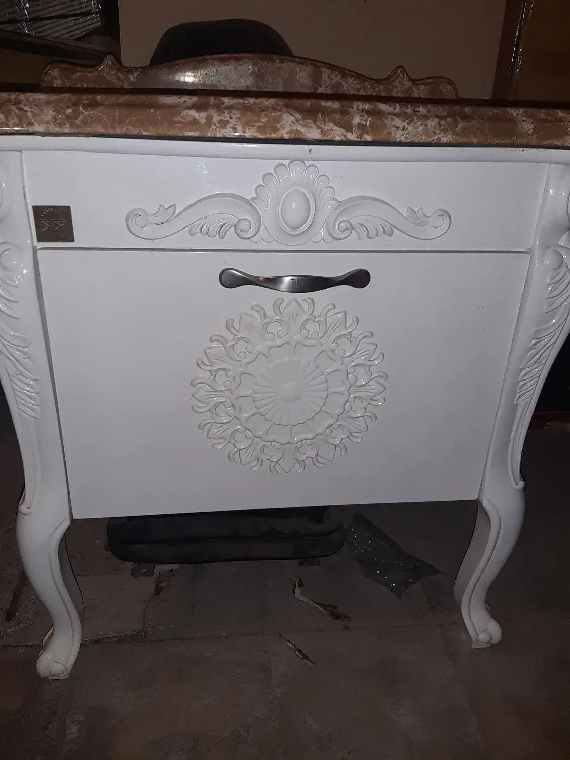 روشویی کابینتی سنگی سلطنتی بالوازم|لوازم سرویس بهداشتی|صدرا-فارس, فاز ۱|دیوار