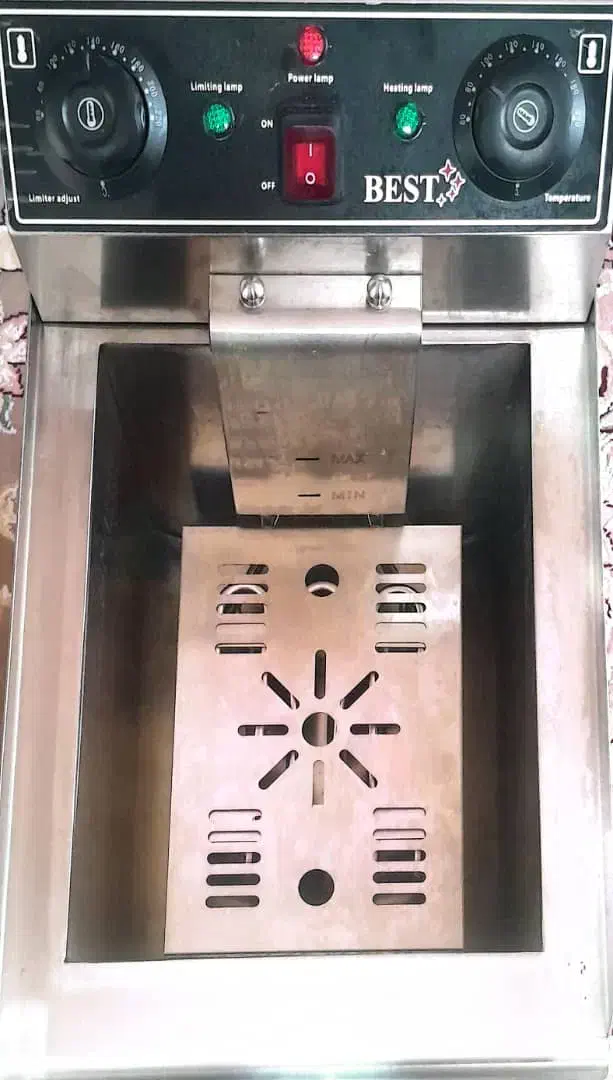 دستگاه سرخ کن برقیی|اجاق گاز و لوازم برقی پخت‌وپز|شیراز, فرهنگ شهر|دیوار