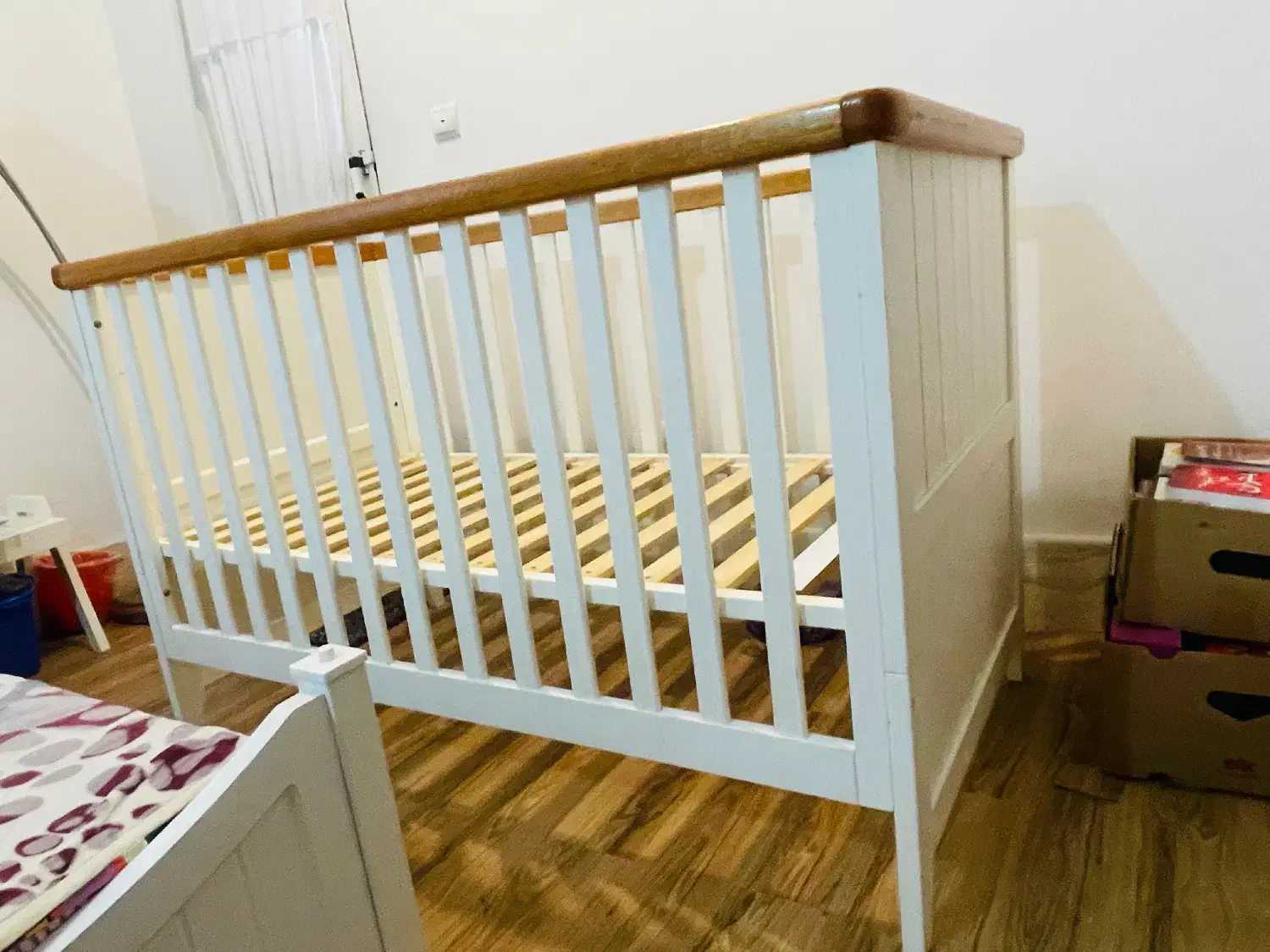 تخت کودک و نوزاد|تخت و صندلی بچه|بندرعباس, |دیوار