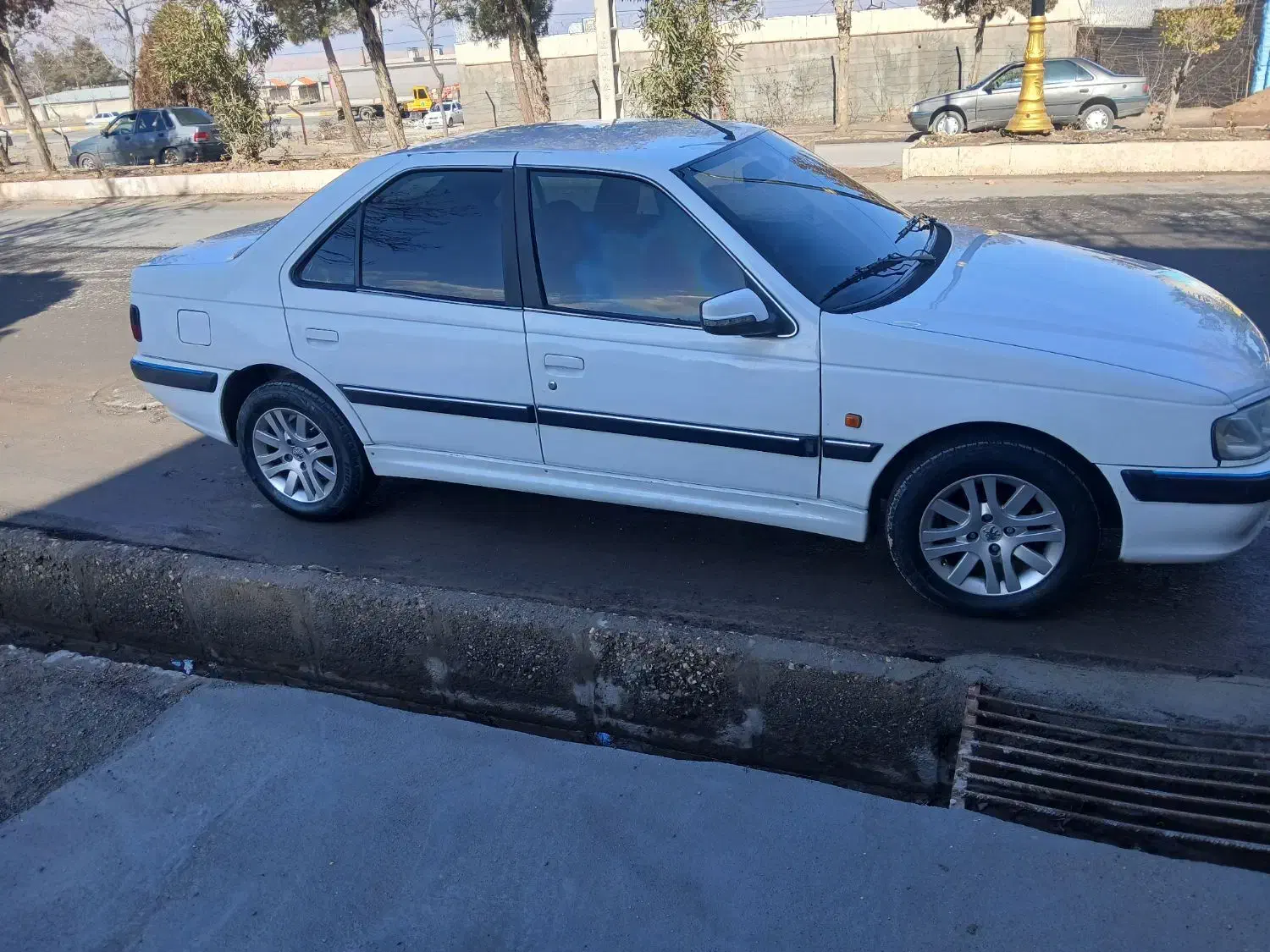 پژو پارس۹۸|خودرو سواری و وانت|شاهرود, |دیوار