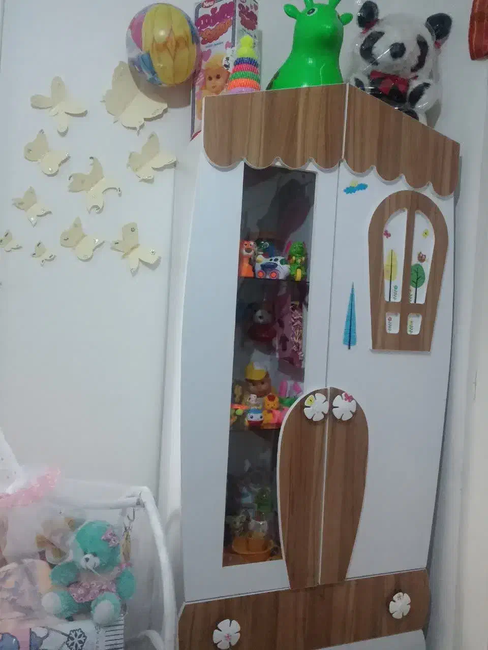 لوستر با ویترین وکمدبچه|لوستر و چراغ آویز|مشهد, شیرودی|دیوار