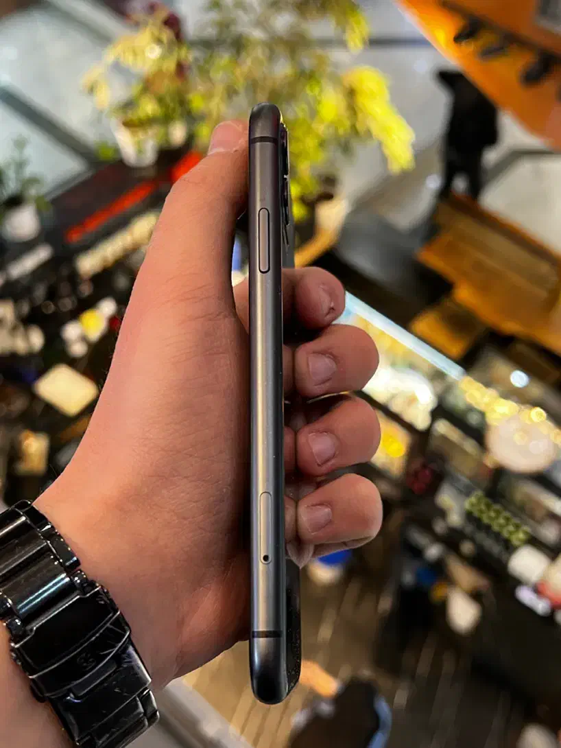 iphone 11|موبایل|تهران, صادقیه|دیوار