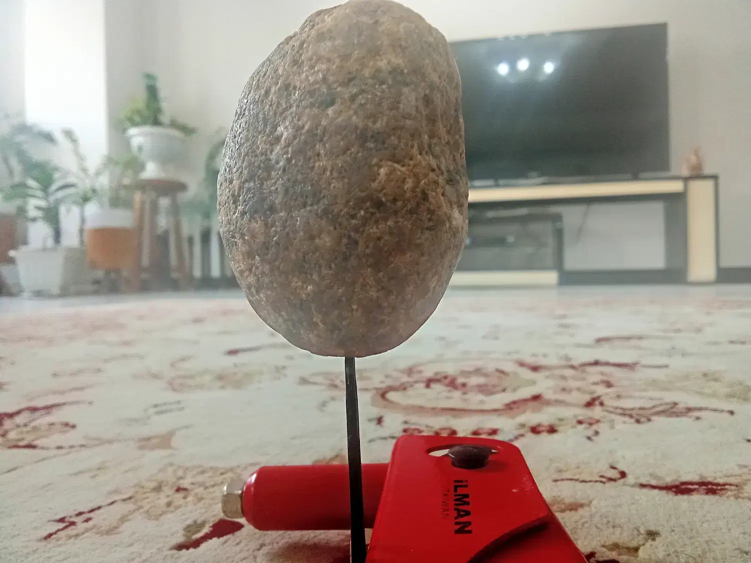 سنگ های قیمتی(شهاب سنگ)|جواهرات|لاهیجان, کوی خزر|دیوار