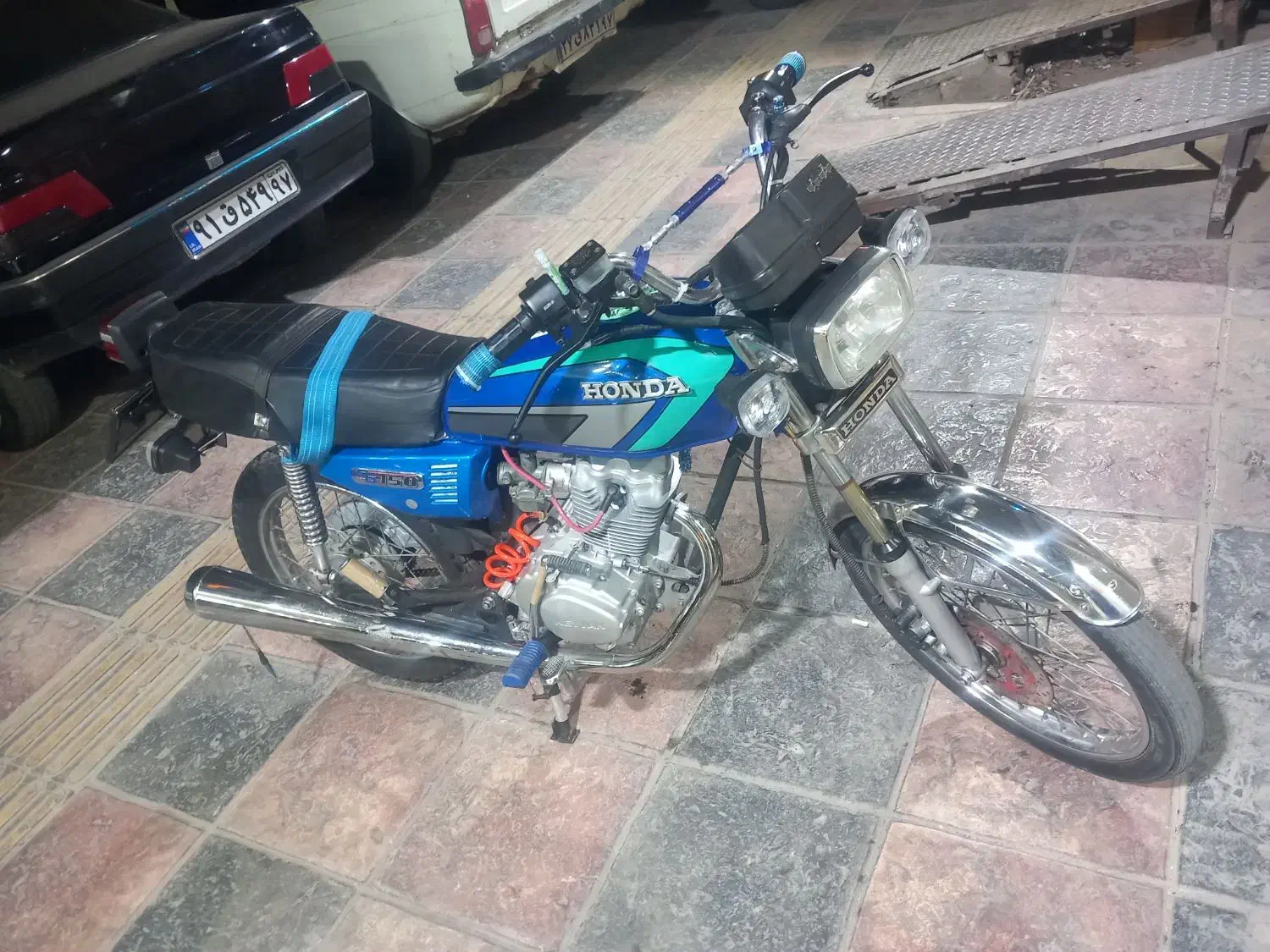 موتور ۱۲۵تقویت ۱۵۰ گاز خور وحشی|موتورسیکلت|ابهر, |دیوار