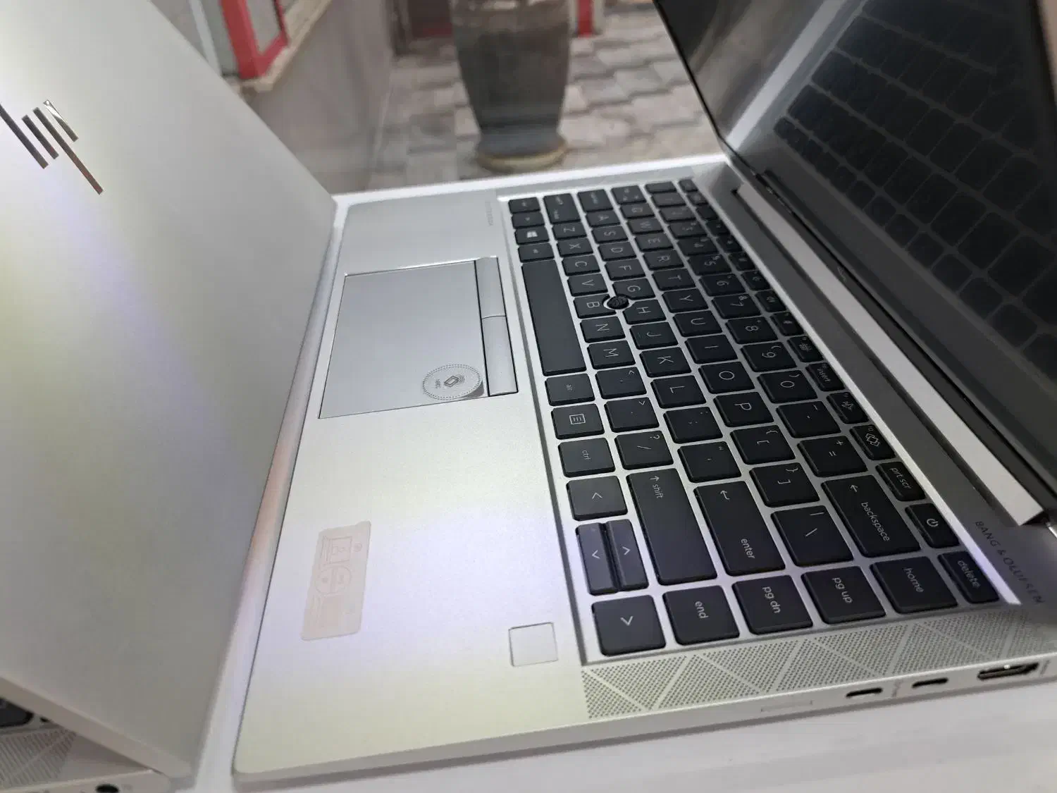 لپ تاپ المونیونی اچ پی زیبا ظریف|رایانه همراه|تبریز, |دیوار