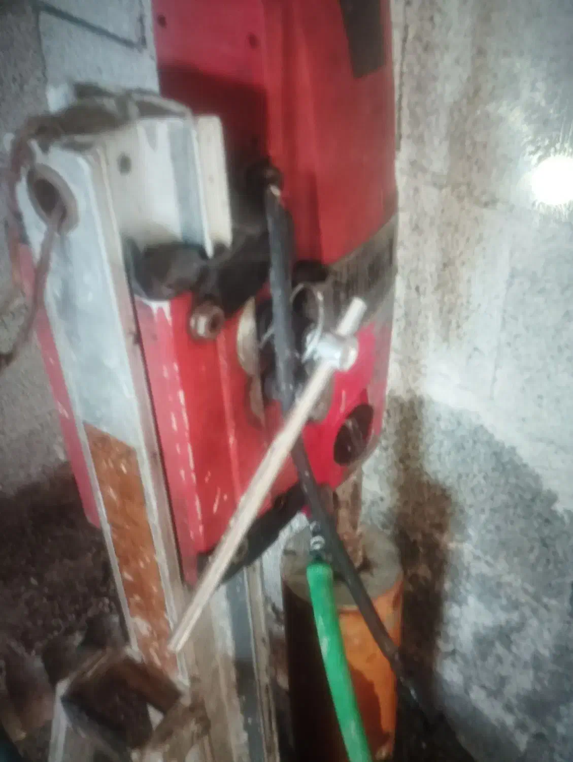 کرگیری وتخریب بتن|خدمات پیشه و مهارت|بندرعباس, |دیوار