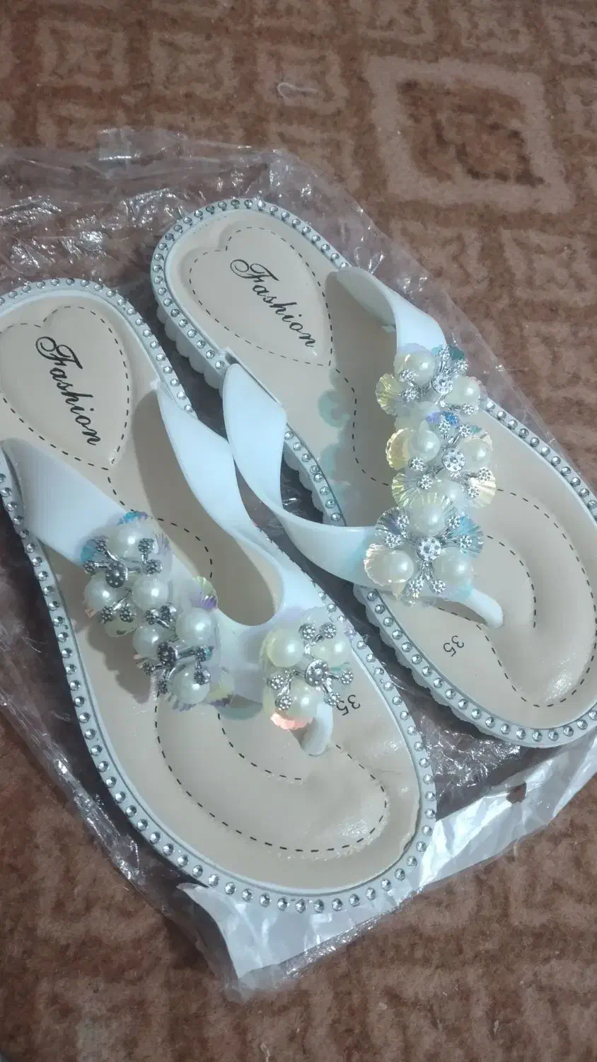 دمپایی دخترانه سایز ۳۵ نو نو|کیف، کفش، کمربند|گنبد کاووس, |دیوار