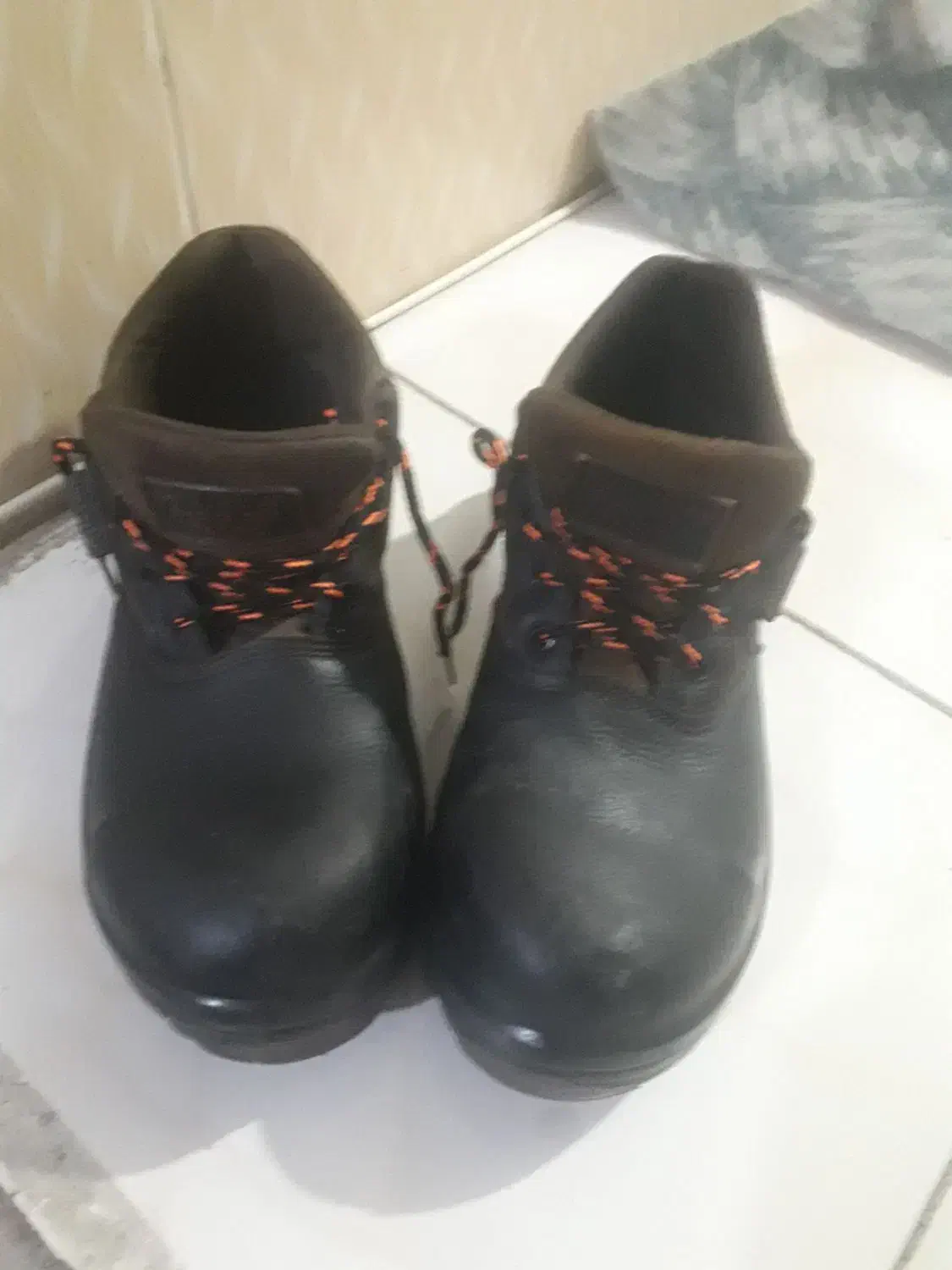 کفش ایمنی سایز 43|کیف، کفش، کمربند|مشهد, طبرسی شمالی|دیوار