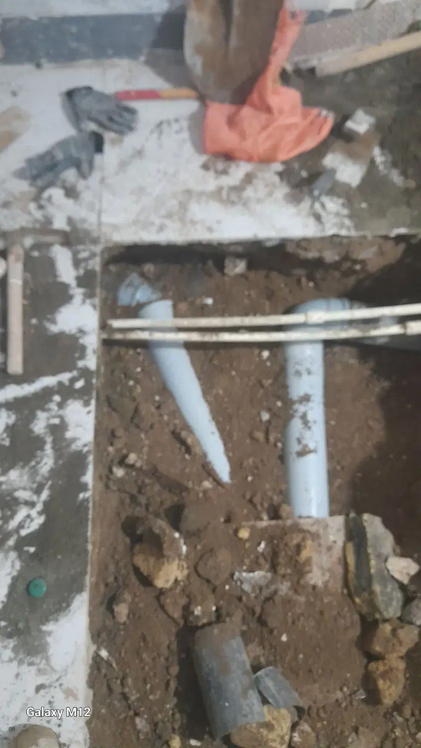 تخریب سختمان چاه کن مغنی وصل فاضلاب شهری|خدمات پیشه و مهارت|قم, زند آباد|دیوار