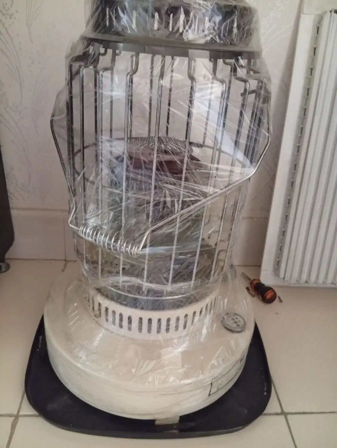 چراغ نفتی آترا|بخاری، هیتر، شومینه|پرند, فاز ۵|دیوار