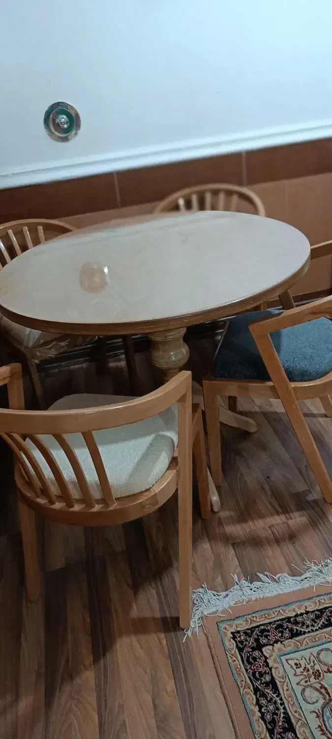 میزغذاخوری|میز و صندلی غذاخوری|برازجان, |دیوار