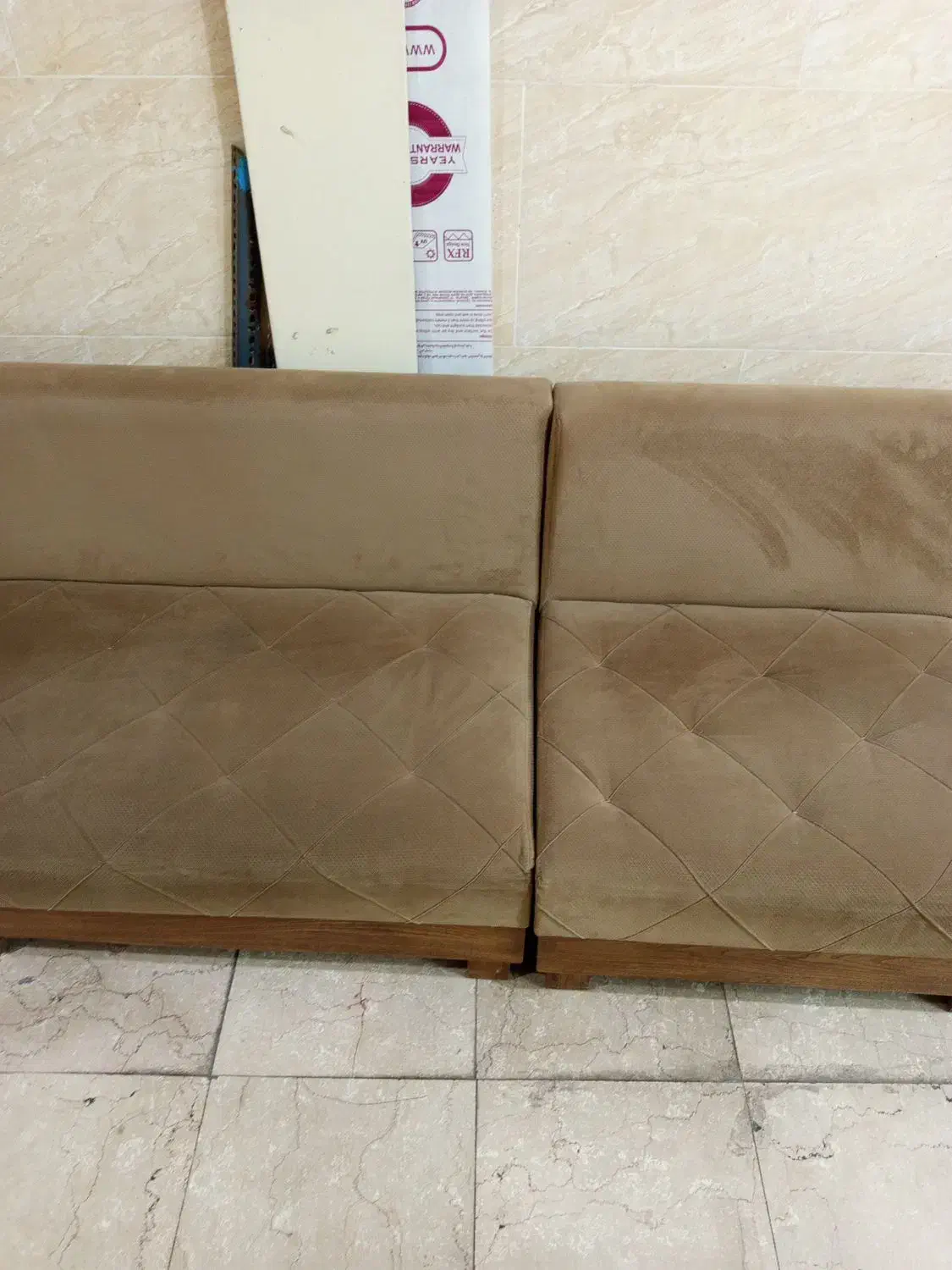 مبلمان راحتی ۴ نفره|مبلمان خانگی و میز عسلی|تهران, نظام‌آباد|دیوار