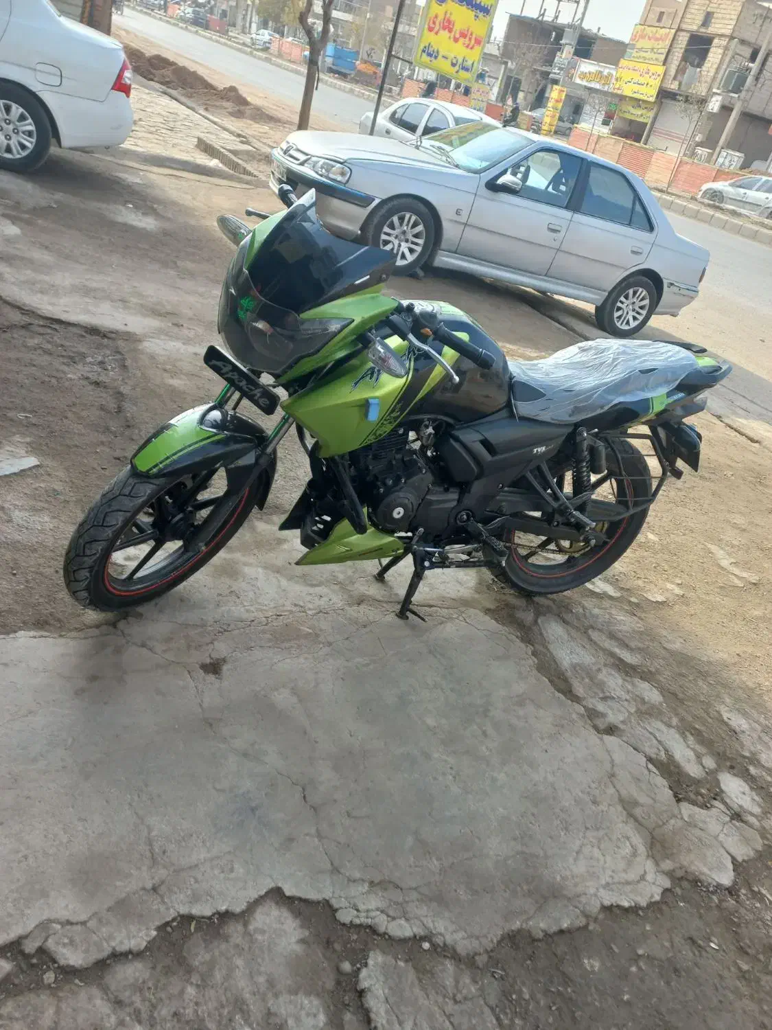 آپاچی مدل۹۴ تمیز مدارک کامل|موتورسیکلت|مشهد, پنجتن|دیوار