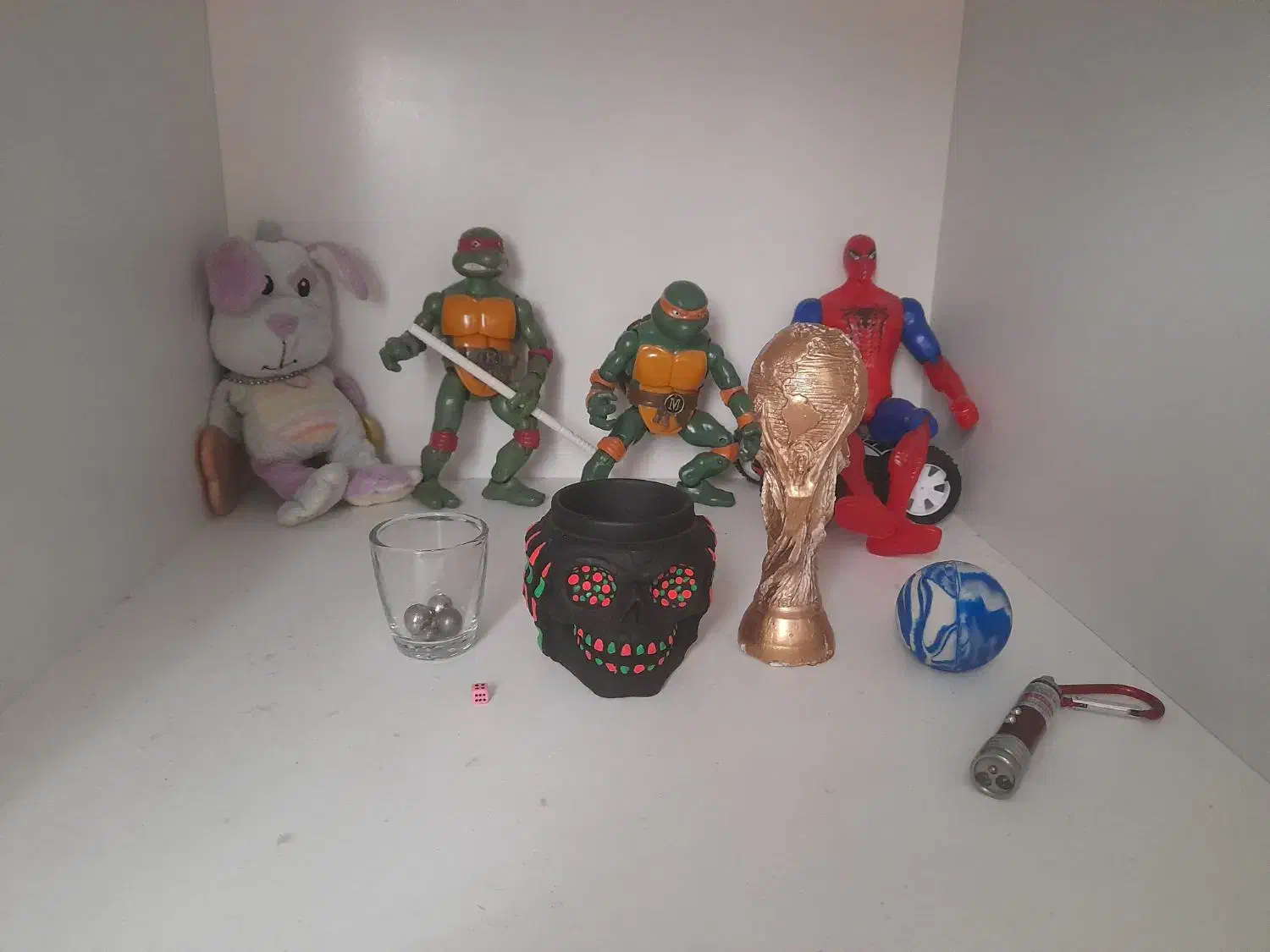 اسباب بازی|اسباببازی|گرگان, |دیوار