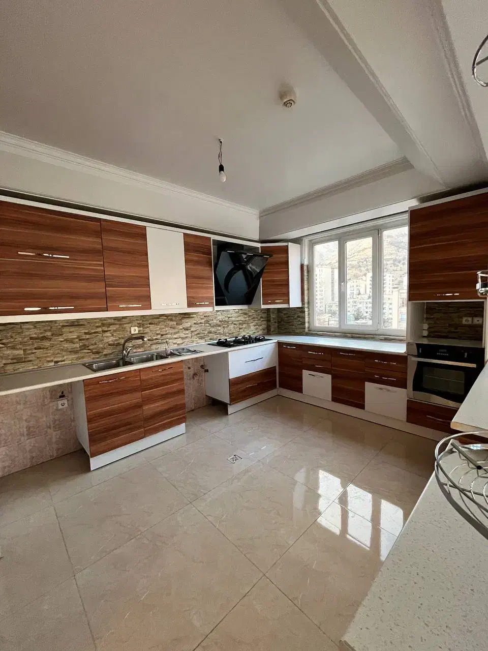 زعفرانیه ولنجک ۱۵۰ متر طبقه ۱۱ ویو ابدی