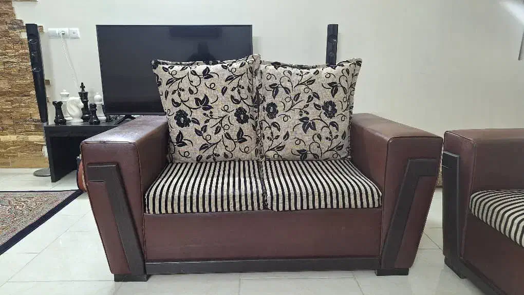 مبلمان راحتی ۷ نفره|مبلمان خانگی و میز عسلی|بروجرد, |دیوار