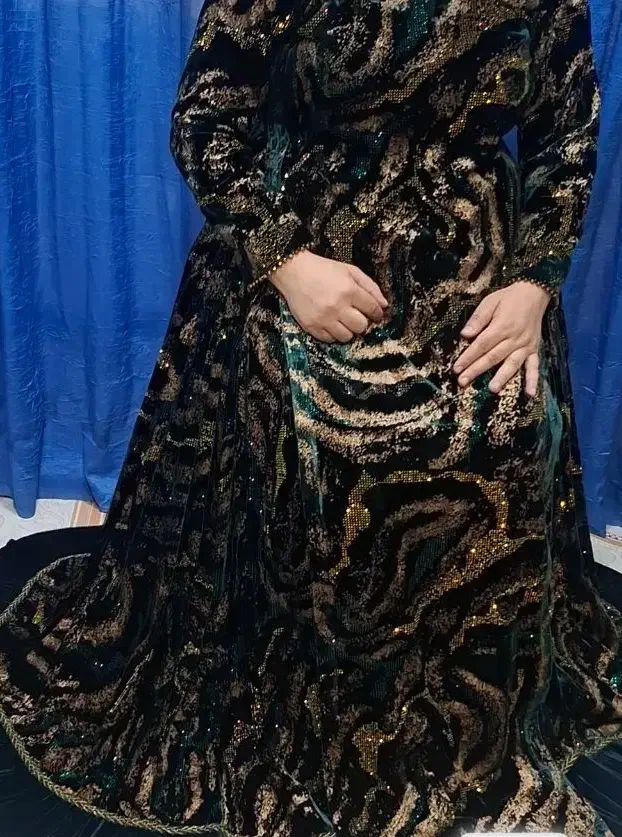 لباس محلی مخمل طلاکوب سبز یشمی|لباس|دهدشت, |دیوار