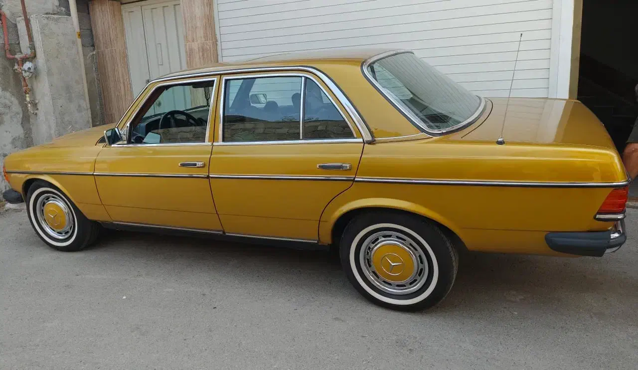 بنز 230 E  معروف به بنز دانشجویی کلکسیونی|خودرو کلاسیک|شیراز, فرهنگ شهر|دیوار