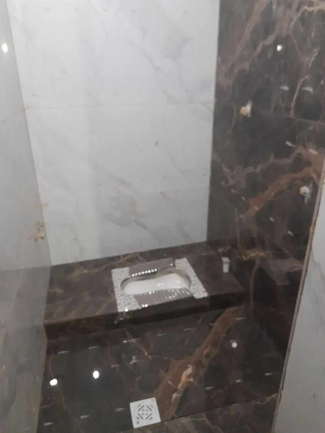 کاشی کاری و لکه گیری|خدمات پیشه و مهارت|سراوان, |دیوار