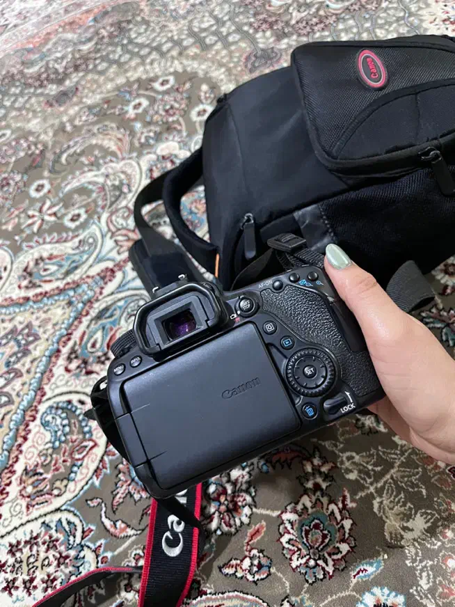 دوربین کانن ۸۰دی‌|دوربین عکاسی و فیلم‌برداری|اراک, |دیوار