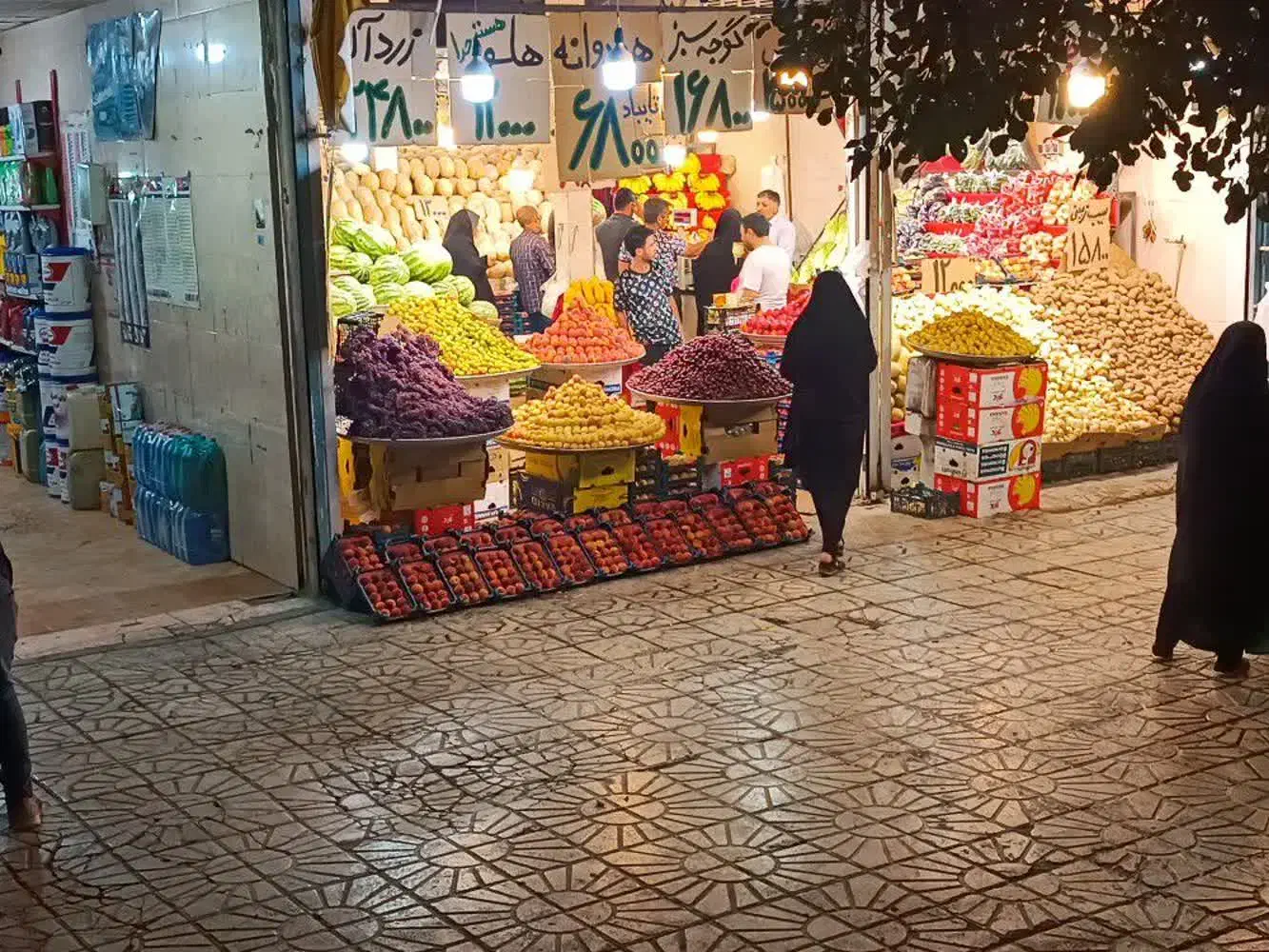 مغازه حاشیه بلوارپنجتن 8متردهنه با هوایی معاوضه|فروش مغازه و غرفه|مشهد, شهید قربانی|دیوار