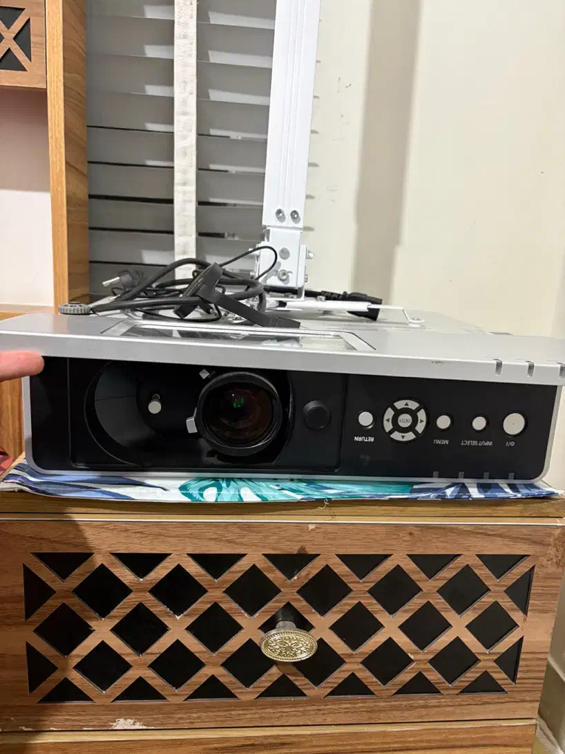 ویدیو پروژکتور پاناسونیک ۴۰۰اینج|تلویزیون و پروژکتور|یزد, |دیوار