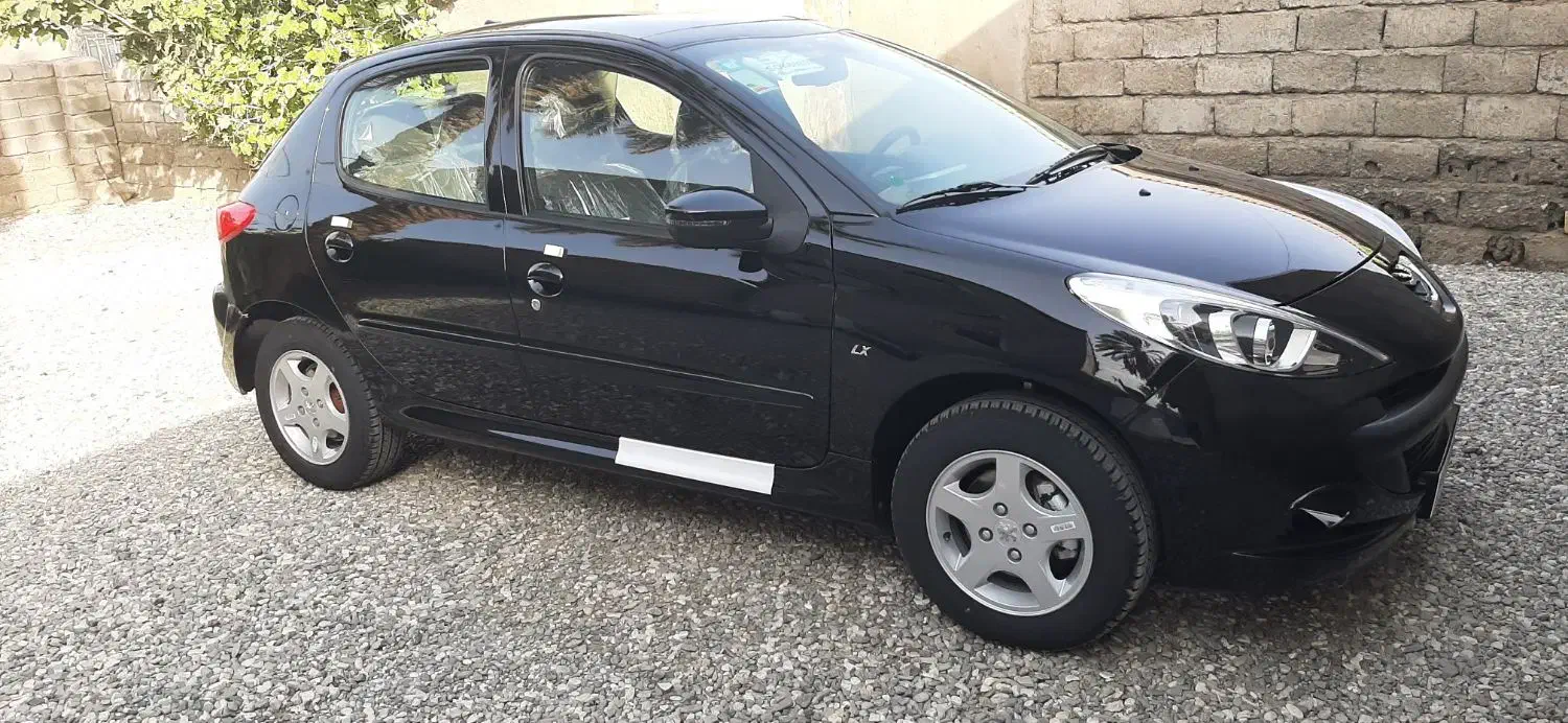 ۲۰۷ ارتقاء یافته مدل ۴۰۴|خودرو سواری و وانت|کهنوج, |دیوار