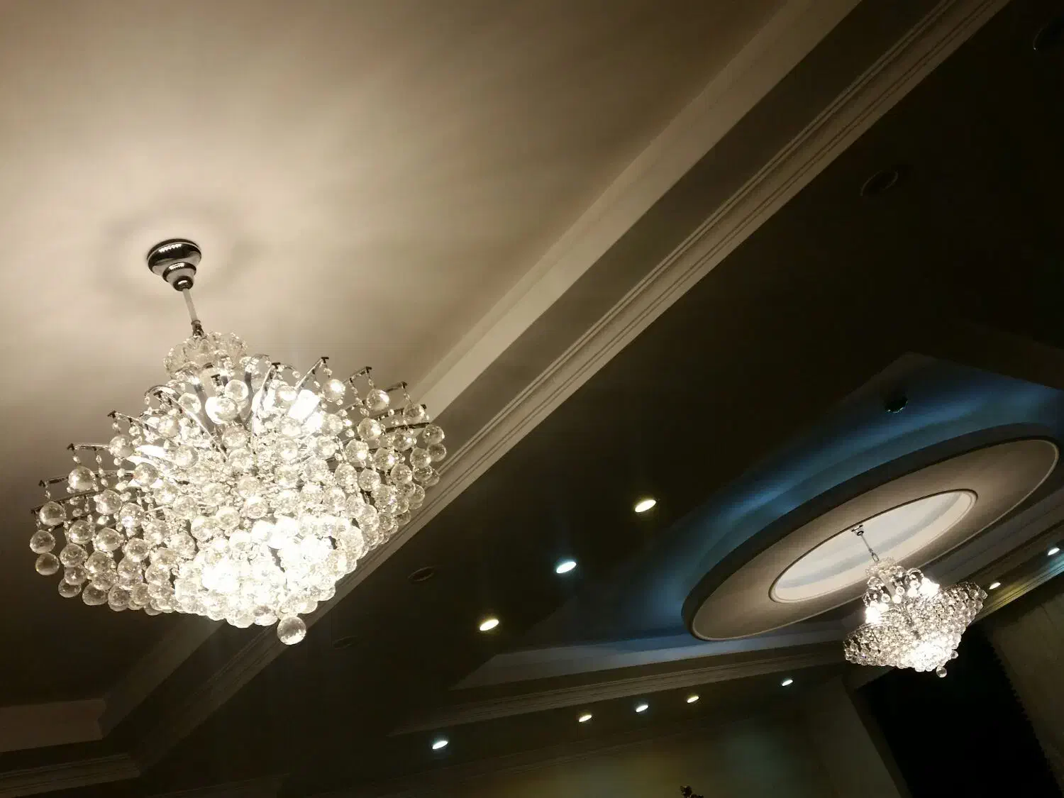 یک جفت لوستر بزرگ|لوستر و چراغ آویز|کرج, گوهردشت|دیوار