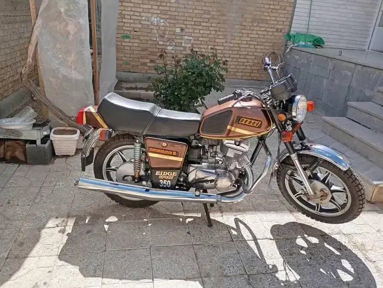 ایژ|موتورسیکلت|داران, |دیوار