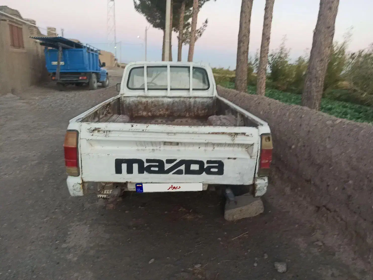 مزدا وانت|خودرو سواری و وانت|بیرجند, |دیوار