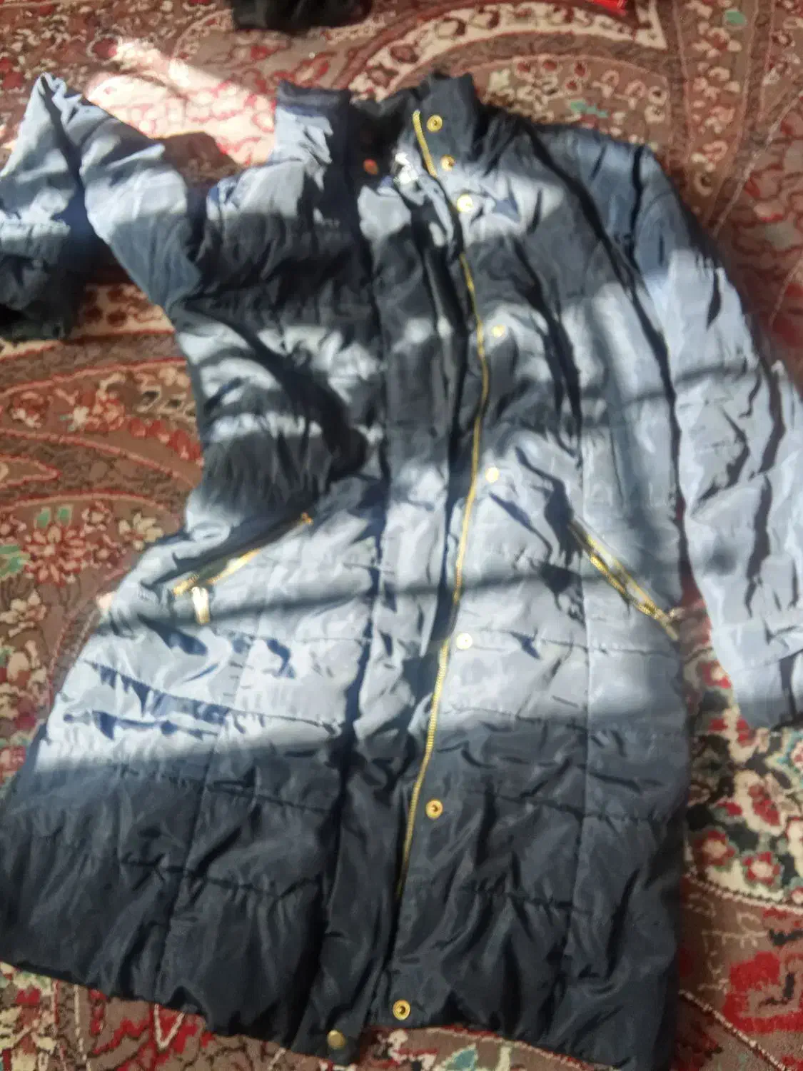 کابشن|لباس|مشهد, خواجه ربیع|دیوار