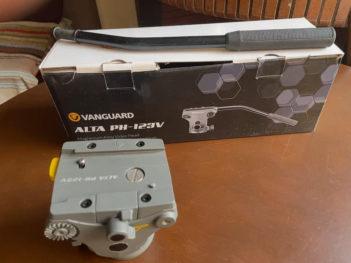 سه‌پایه Sirui T-1004X + Vanguard Alta PH-123V|دوربین عکاسی و فیلم‌برداری|تهران, سنائی|دیوار