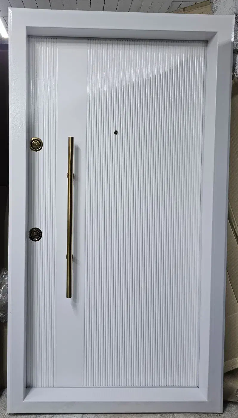 درب ضدسرقت ضدسرقت یراق طلایی نقد چک|مصالح و تجهیزات ساختمان|شیراز, رکنآباد|دیوار